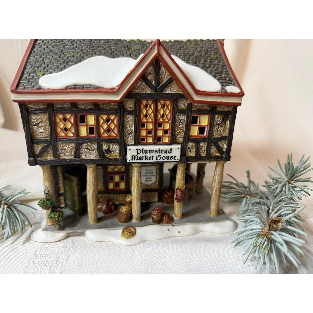 Dept 56 Plumstead Market House #58737 Dickens Village w/box light